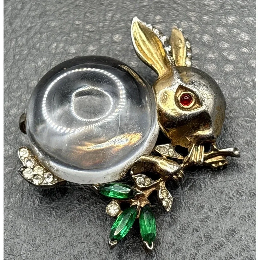 Trifari Alfred Philippe Jelly Belly Vermeil Sterling Rabbit Brooch Book Piece